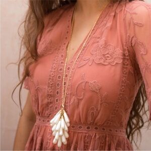 NEW Textured Teardrop Pearl Cluster Gold Necklace - Plunder